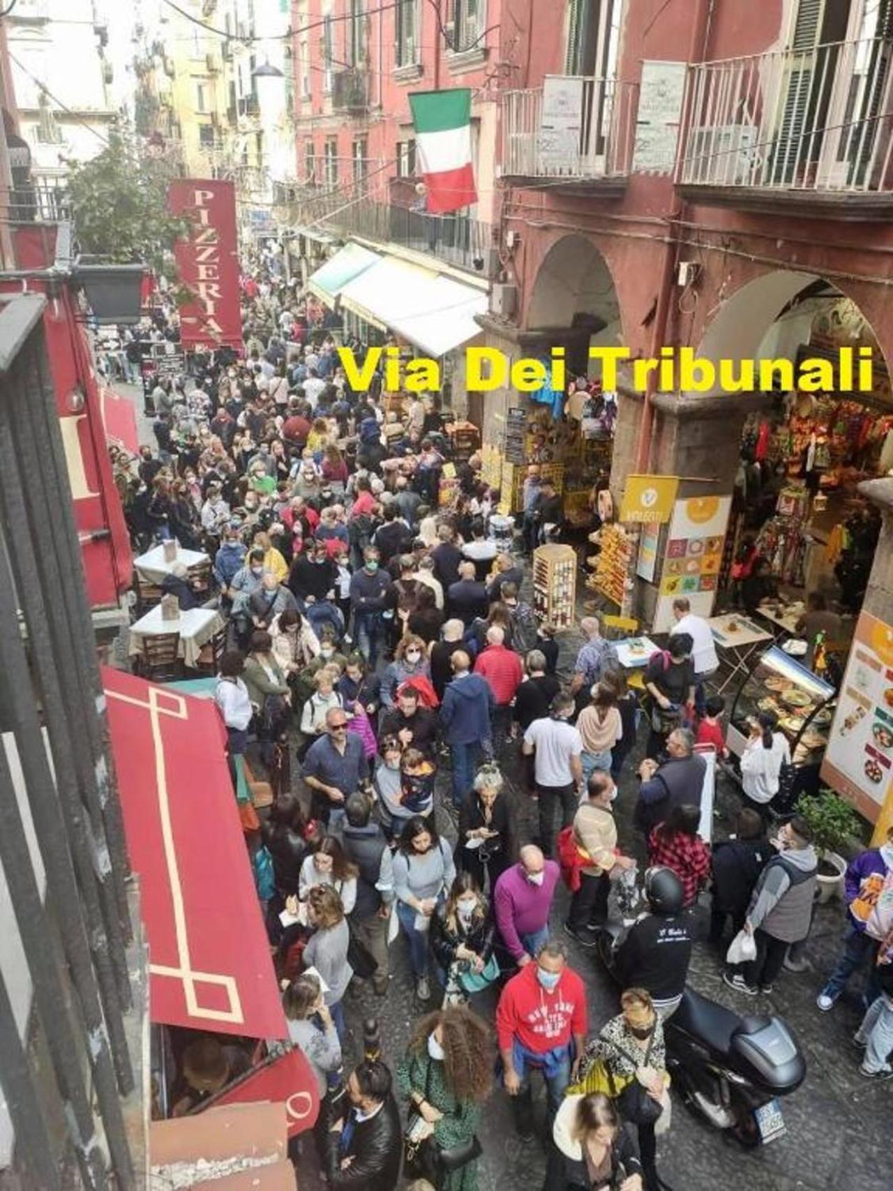 La Dimora Di Partenope Naples Exterior photo